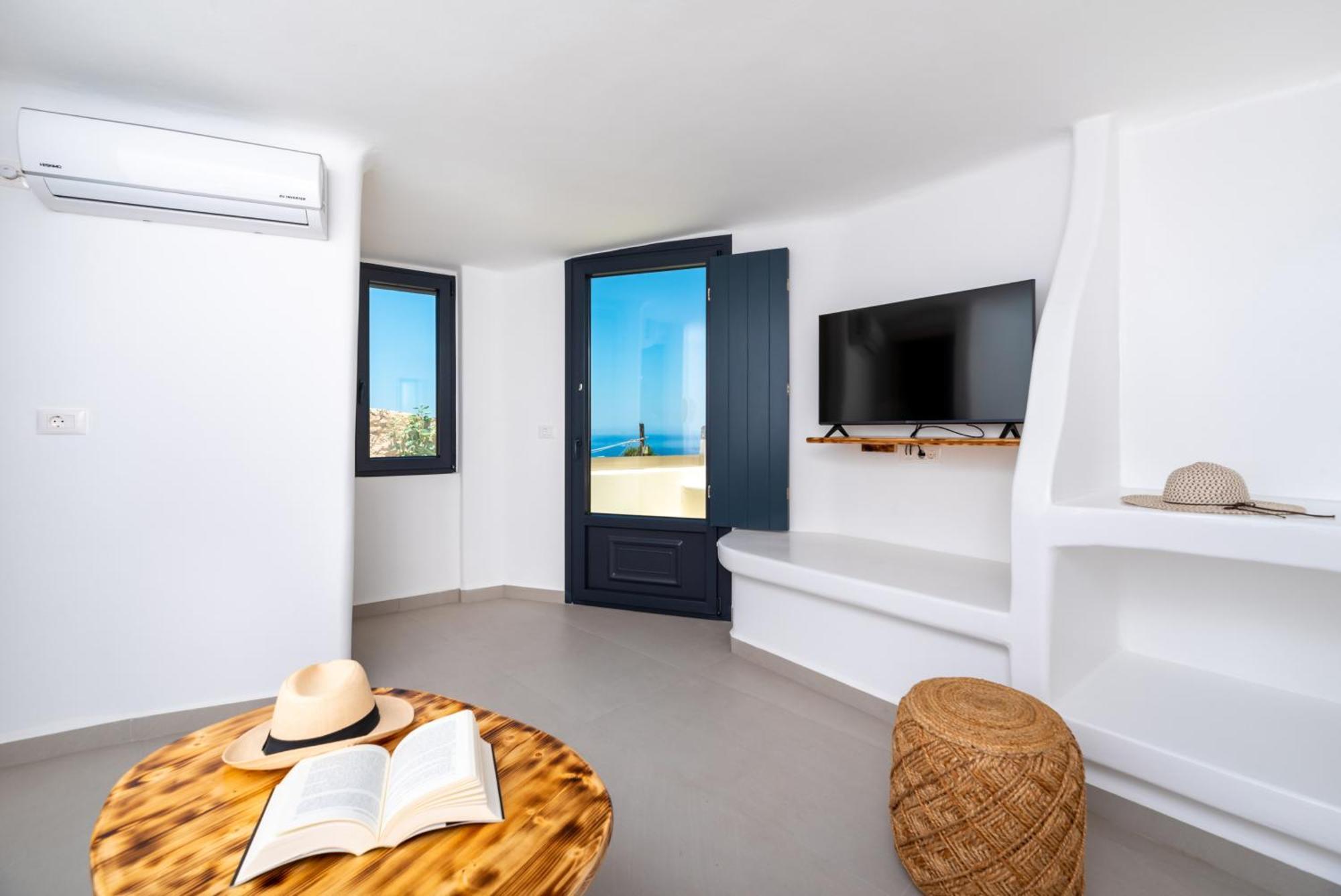 Deep Cave Suites Kontochori ฟิรา ภายนอก รูปภาพ