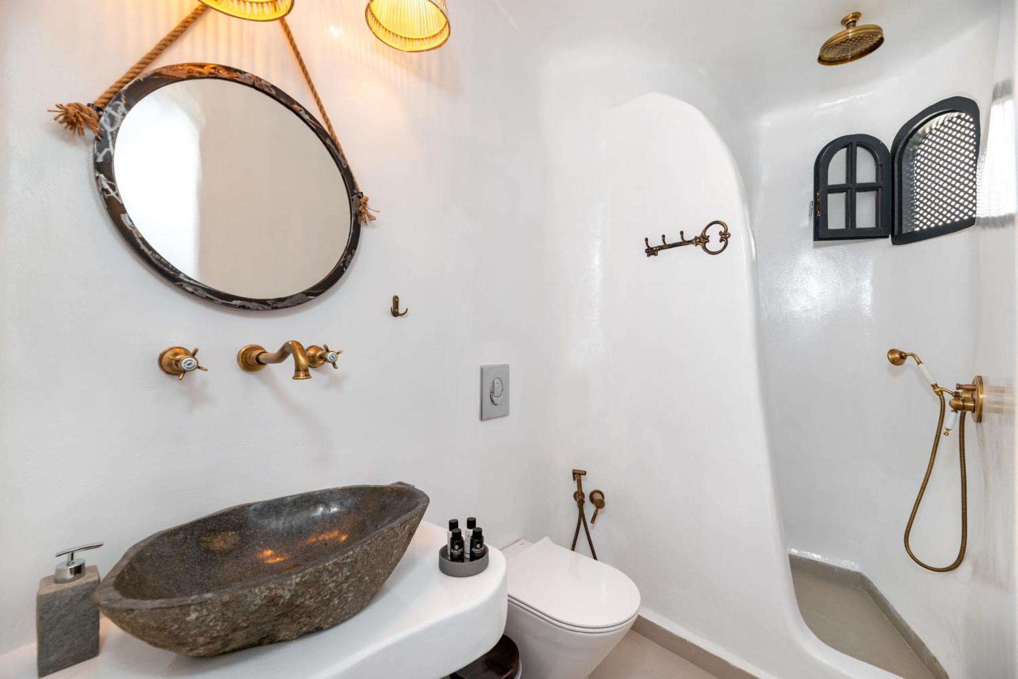 Deep Cave Suites Kontochori ฟิรา ภายนอก รูปภาพ