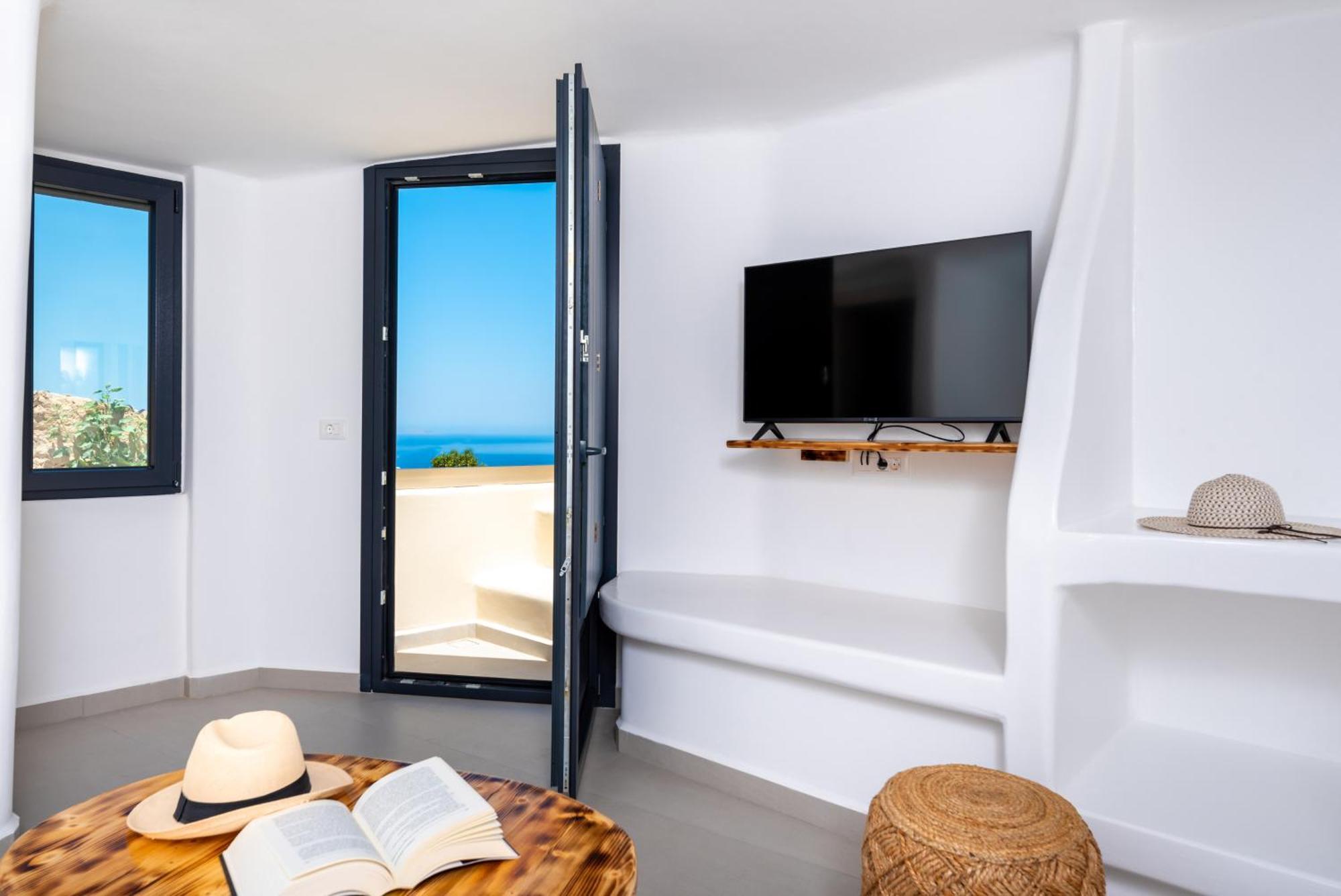 Deep Cave Suites Kontochori ฟิรา ภายนอก รูปภาพ